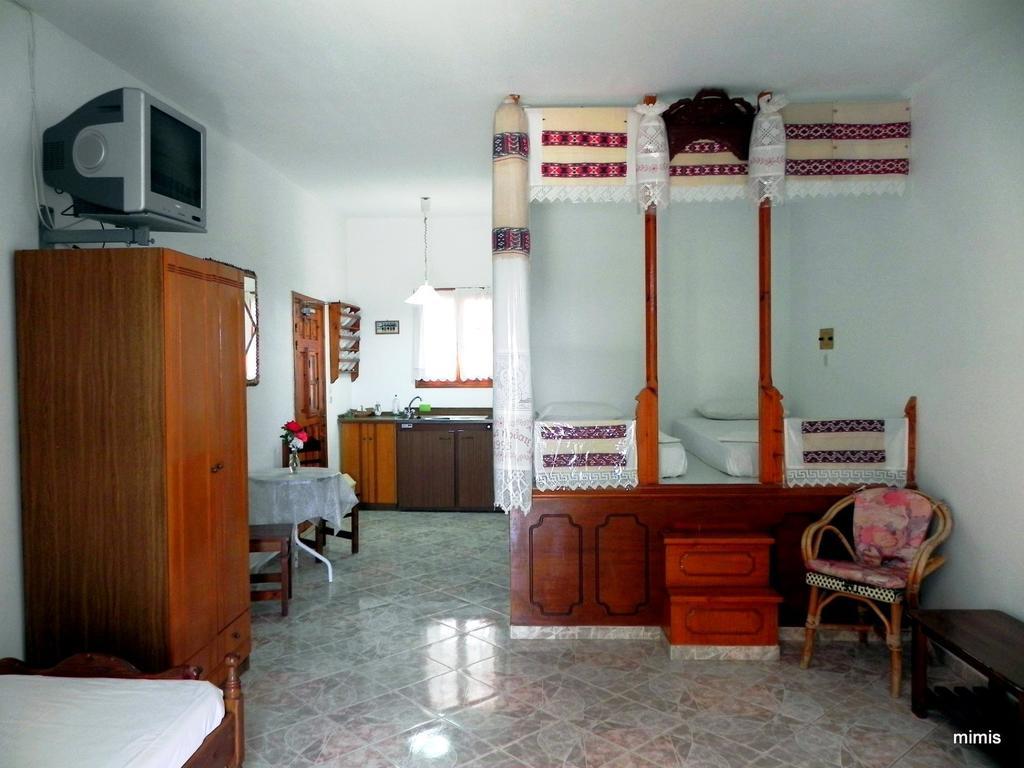 Mihalis Studios Lakki  Pokój zdjęcie
